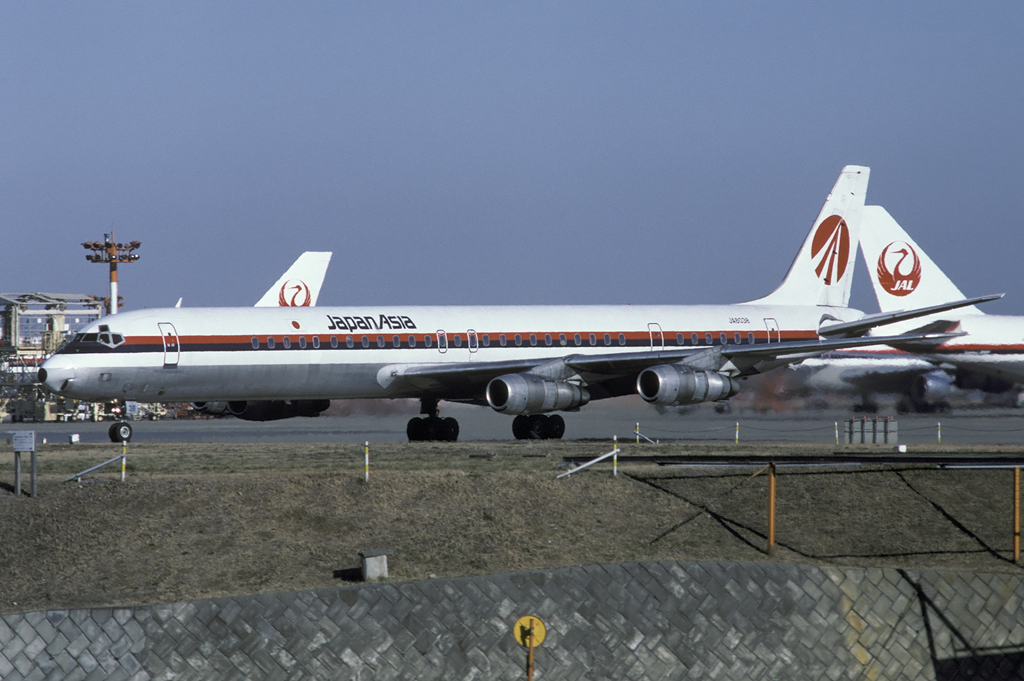 もうすぐ終了9/6までAC Douglas DC-8-30 KLM 1:200 McDonnell Douglas DC-9-30 KLM Mach2 -GP112KLM